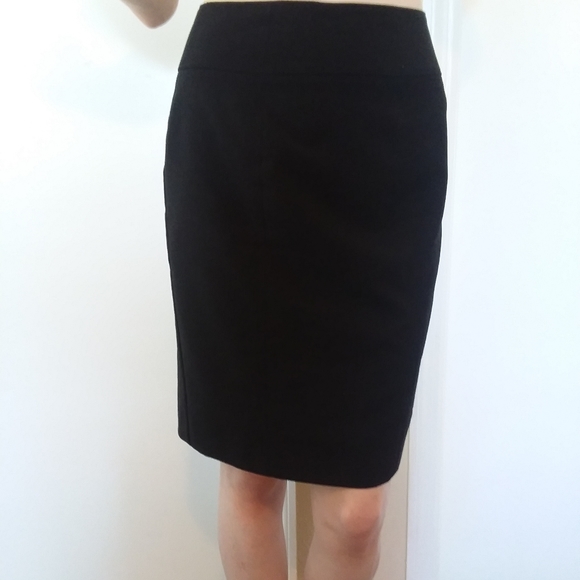 Worthington Dresses & Skirts - 🎉Worthington black skirt 4